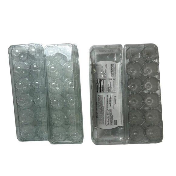 Lot of 5 Plastic, Empty Reusable Egg Cartons Tri-Fold Containers for One Dozen - Picture 1 of 4